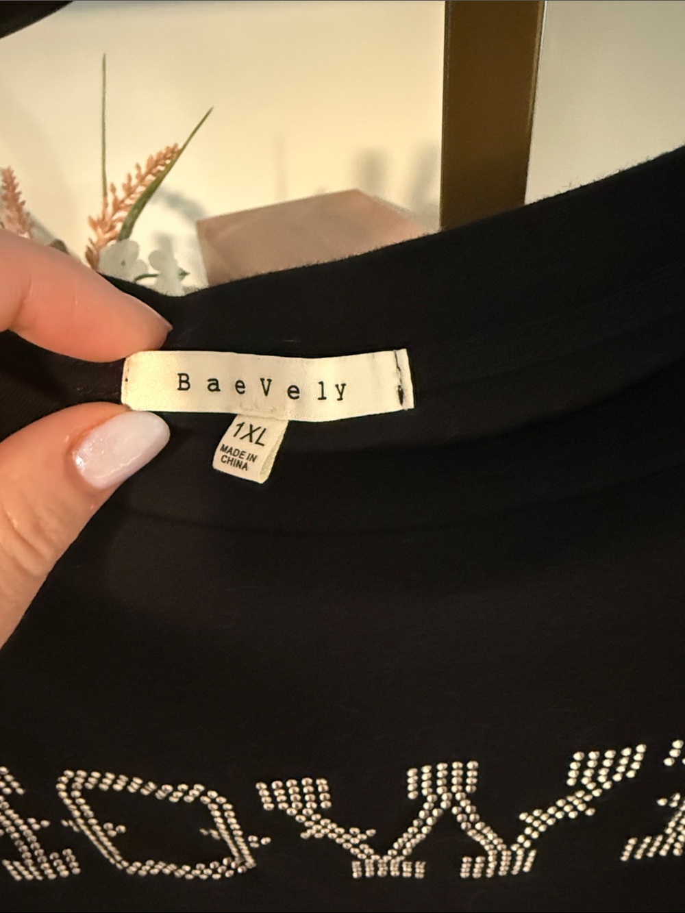 'HOWDY' Rhinestone Crop Tee - Picture 2 of 3